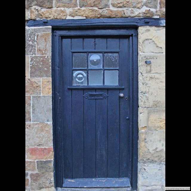 Blue<br/>Door