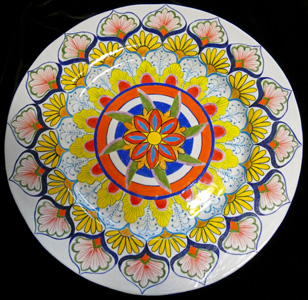 Majolica Platter
                  50232